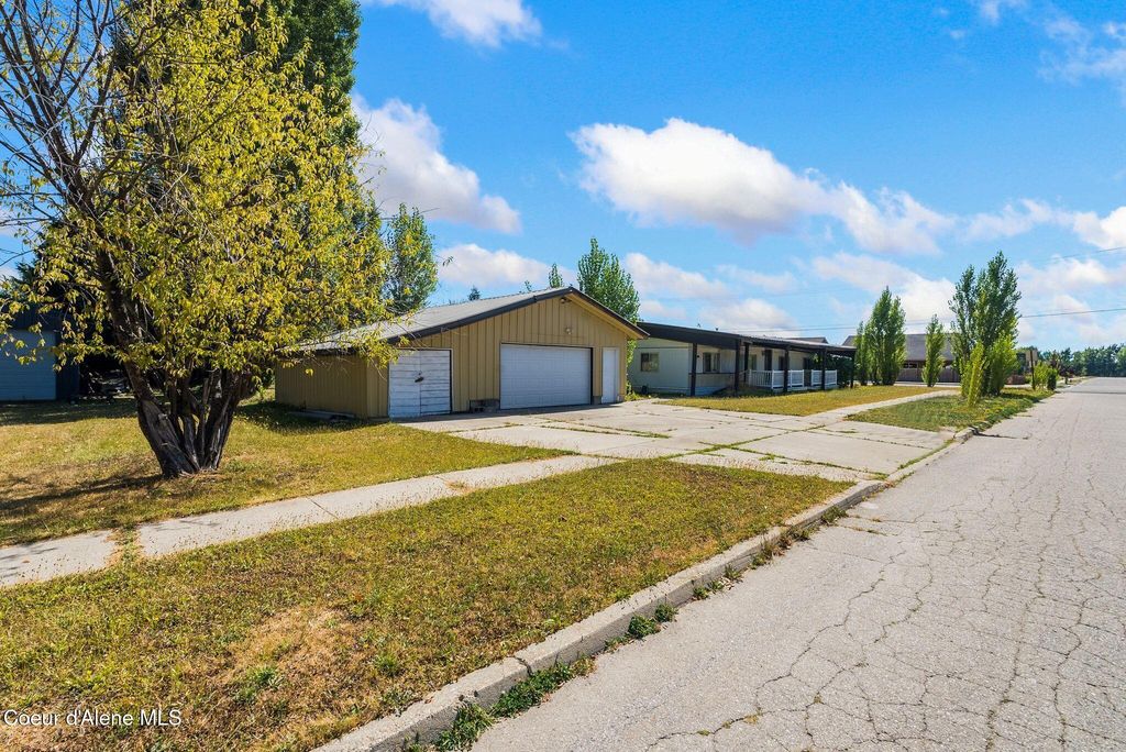2206 Aspen WAY, Sandpoint, ID 83864 photo 2