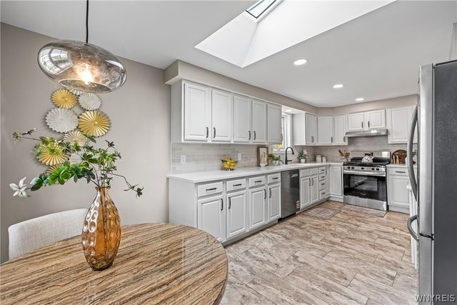 601 Roycroft Boulevard, Cheektowaga, NY 14225