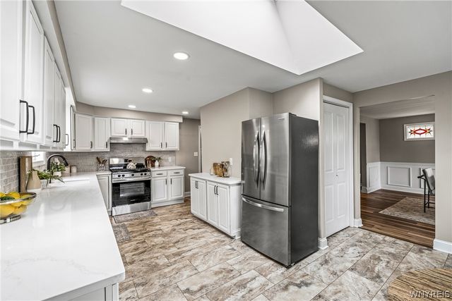 601 Roycroft Boulevard, Cheektowaga, NY 14225