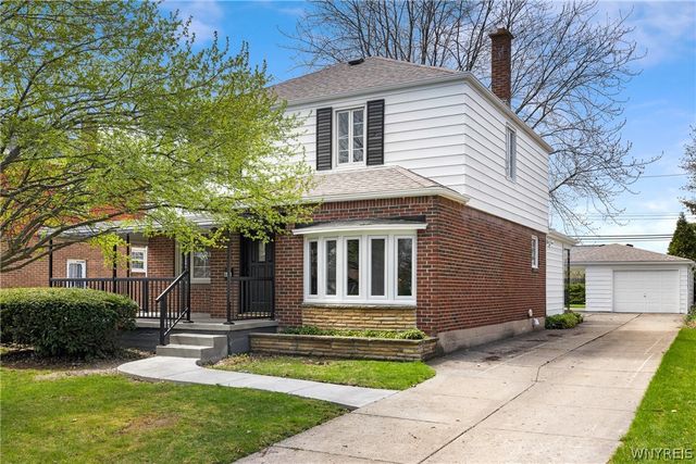 601 Roycroft Boulevard, Cheektowaga, NY 14225