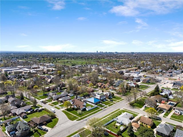 601 Roycroft Boulevard, Cheektowaga, NY 14225