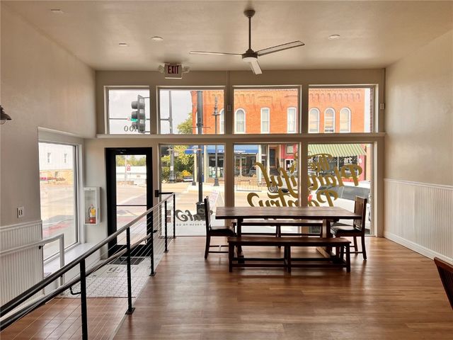 100 1st Street SE, Mt Vernon, IA 52314