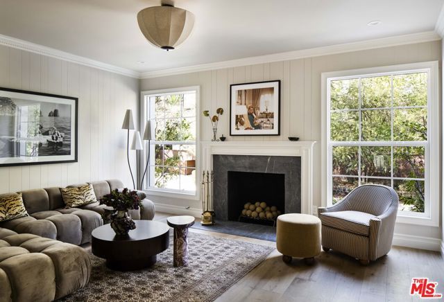 4963 Queen Victoria Road, Woodland Hills (los Angeles), CA 91364