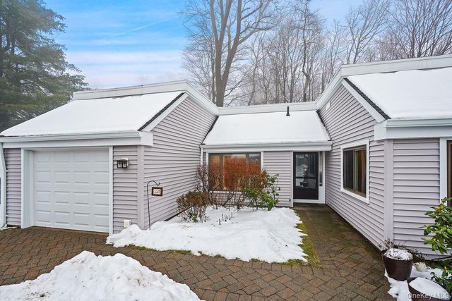 55 Heritage Hills A, Somers, NY 10589