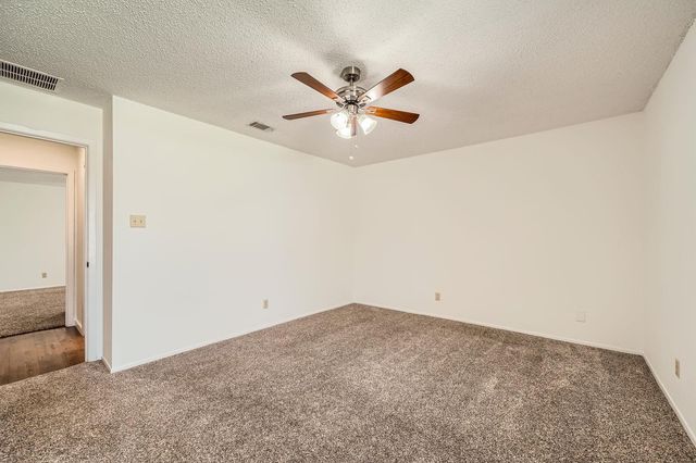 601 Yucca DR, Round Rock, TX 78681