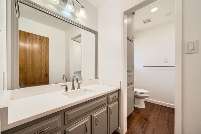 601 Yucca DR, Round Rock, TX 78681