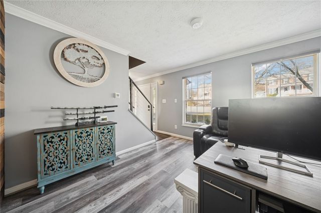 522 Leland Dr, Baldwin Boro, PA 15236