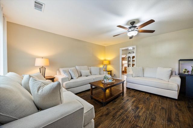 1110 Tosch Lane, Mesquite, TX 75149