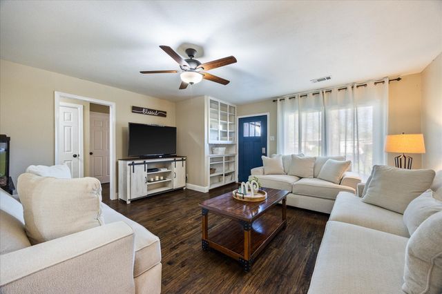 1110 Tosch Lane, Mesquite, TX 75149