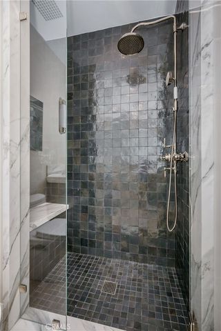 702 Saint James Pl, Newport Beach, CA 92663