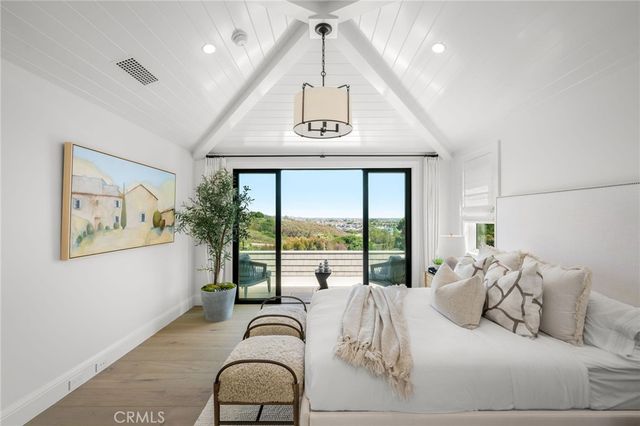 702 Saint James Pl, Newport Beach, CA 92663