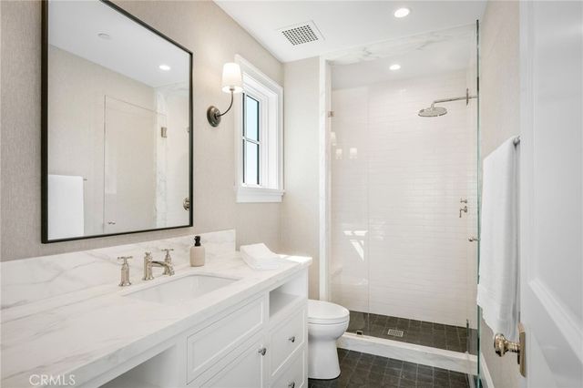 702 Saint James Pl, Newport Beach, CA 92663