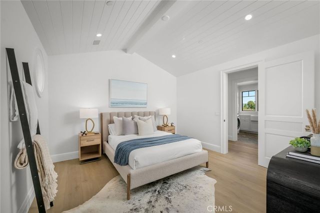 702 Saint James Pl, Newport Beach, CA 92663