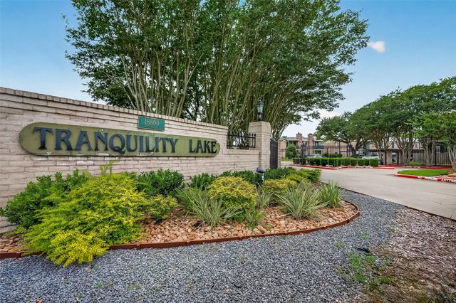 18800 Egret Bay Blvd Boulevard 503, Webster, TX 77058