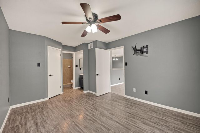 18800 Egret Bay Blvd Boulevard 503, Webster, TX 77058