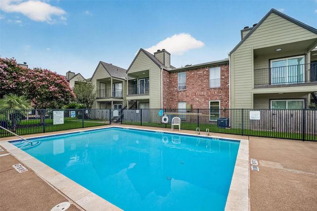 18800 Egret Bay Blvd Boulevard 503, Webster, TX 77058
