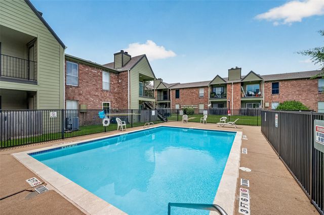 18800 Egret Bay Blvd Boulevard 503, Webster, TX 77058