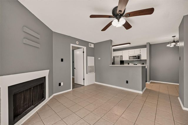 18800 Egret Bay Blvd Boulevard 503, Webster, TX 77058