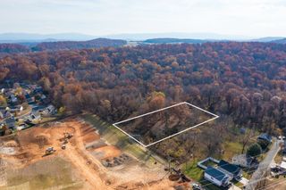 912 MOORE ST, Staunton, VA 24401