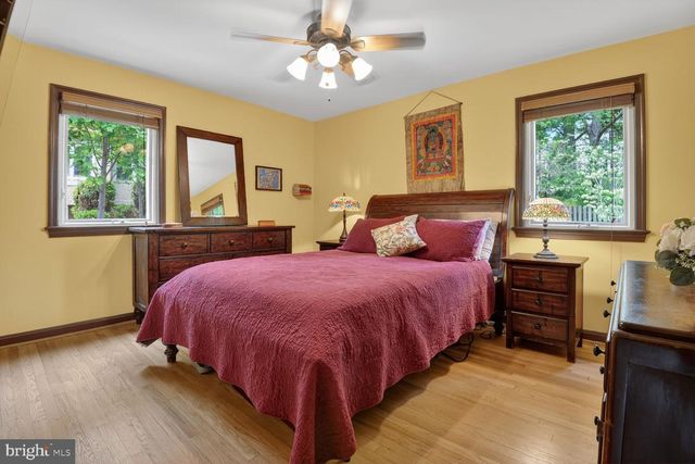 5505 MCKINLEY ST, Bethesda, MD 20817