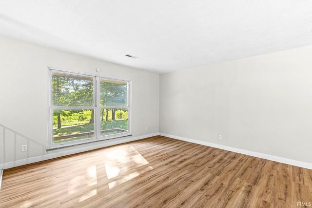 3155 Nutmeg Road, Plymouth, IN 46563