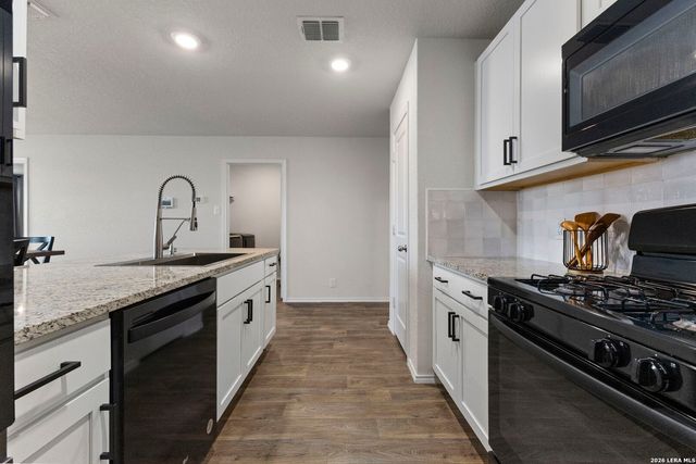 15602 Crimson Topaz, San Antonio, TX 78253