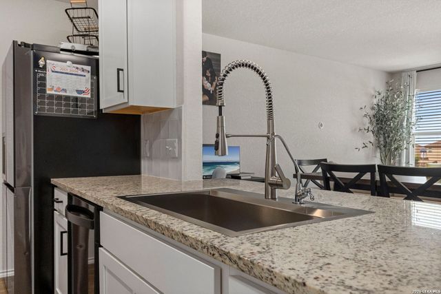 15602 Crimson Topaz, San Antonio, TX 78253