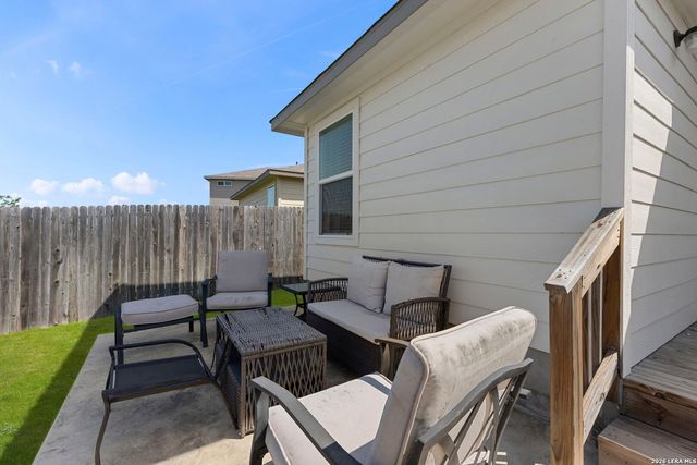 15602 Crimson Topaz, San Antonio, TX 78253