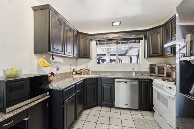 17160 Signature Drive, Granada Hills, CA 91344