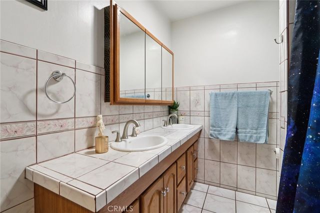 17160 Signature Drive, Granada Hills, CA 91344