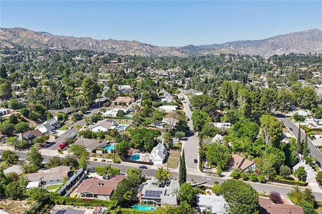 17160 Signature Drive, Granada Hills, CA 91344