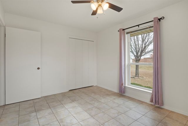 136 Louise Ritter Boulevard, Red Oak, TX 75154