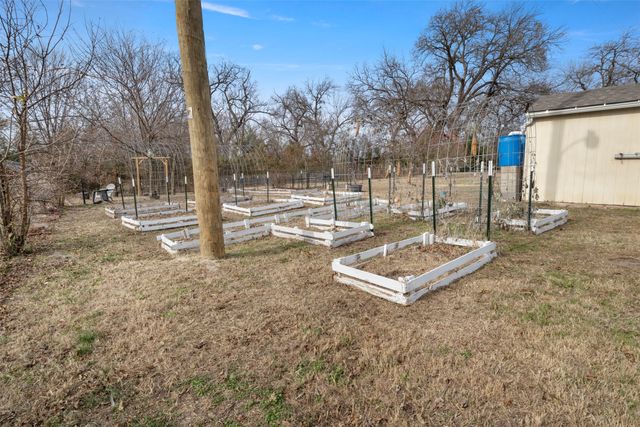 136 Louise Ritter Boulevard, Red Oak, TX 75154