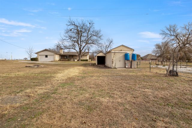 136 Louise Ritter Boulevard, Red Oak, TX 75154