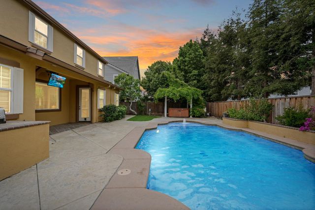 1455 Montauban Ct, Tracy, CA 95304