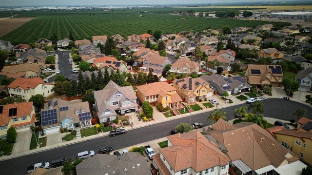 1455 Montauban Ct, Tracy, CA 95304