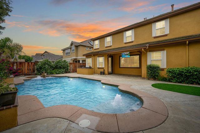 1455 Montauban Ct, Tracy, CA 95304