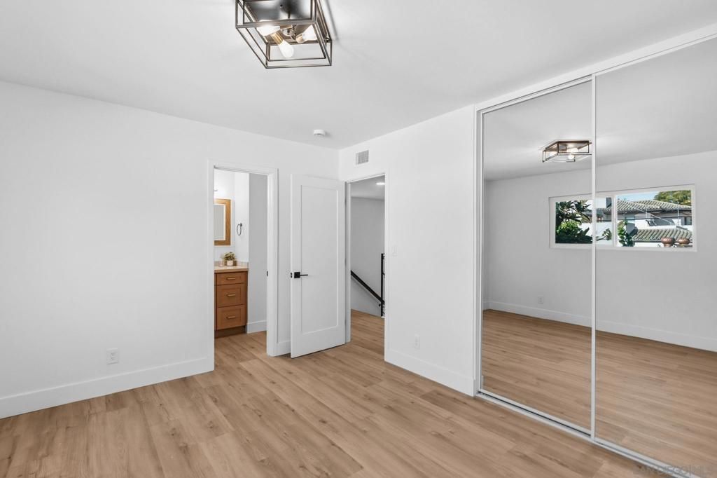 Image 12 of property listing at 713 719 D AVENUE, Coronado, CA 92118