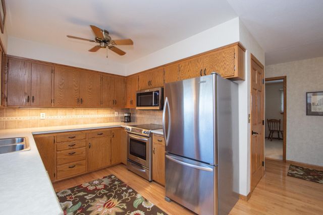 2205 14th Street S, Moorhead, MN 56560