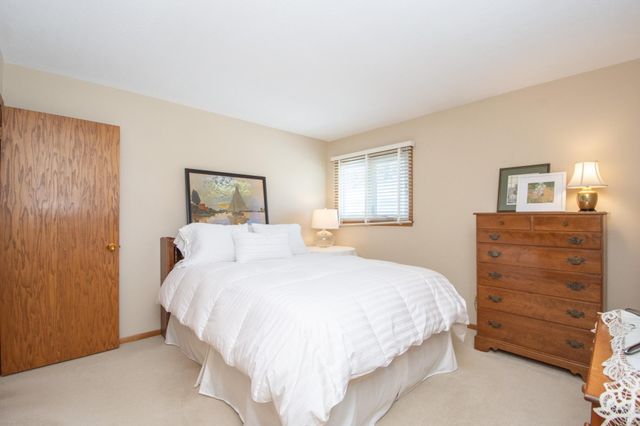 2205 14th Street S, Moorhead, MN 56560