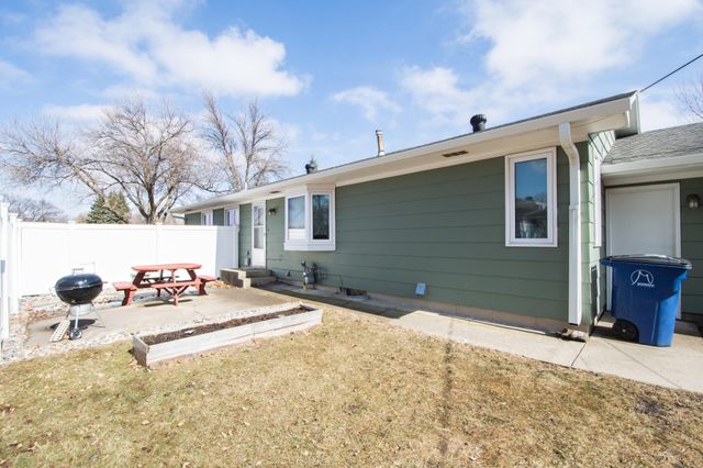 2205 14th Street S, Moorhead, MN 56560