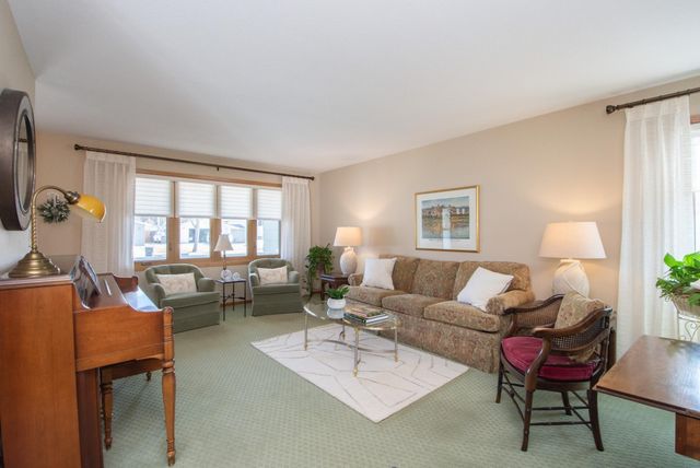 2205 14th Street S, Moorhead, MN 56560