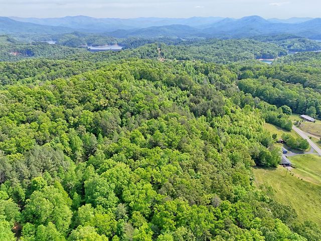 3235 Hiwassee Dam Access, Murphy, NC 28906
