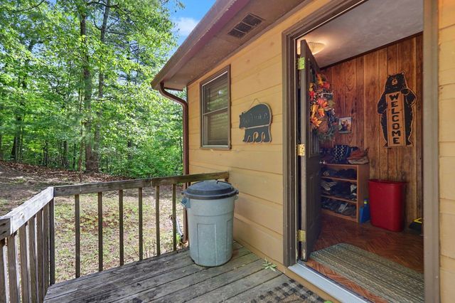 3235 Hiwassee Dam Access, Murphy, NC 28906