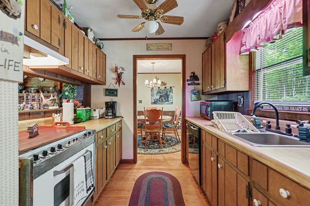 3235 Hiwassee Dam Access, Murphy, NC 28906