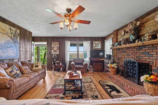 3235 Hiwassee Dam Access, Murphy, NC 28906