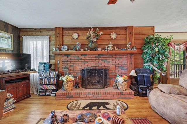 3235 Hiwassee Dam Access, Murphy, NC 28906