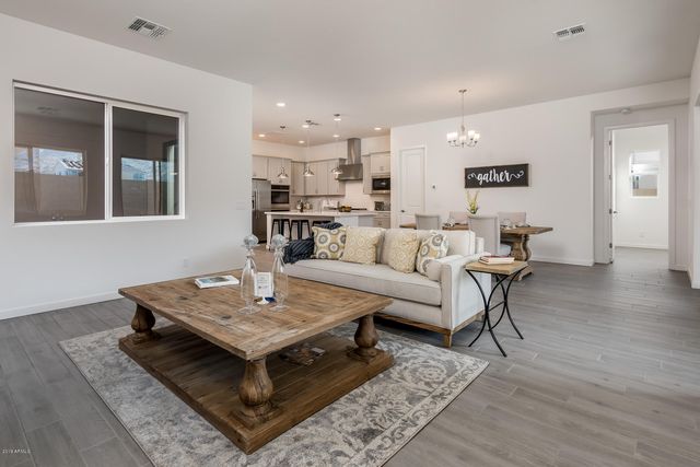 927 E PASEO Way, Phoenix, AZ 85042
