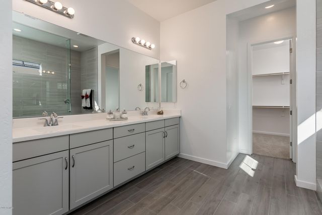 927 E PASEO Way, Phoenix, AZ 85042