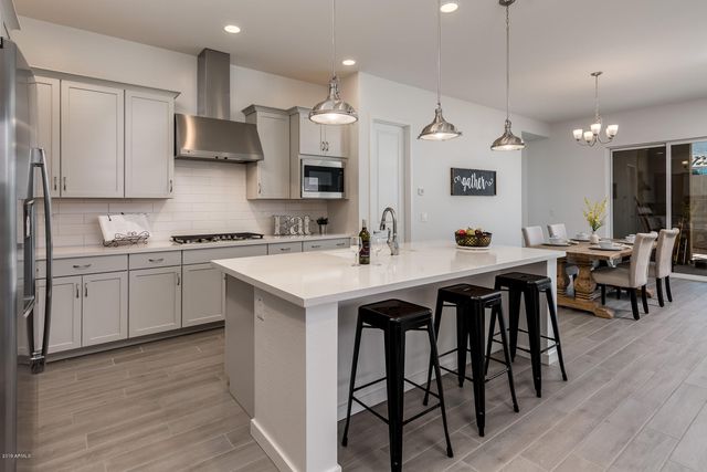 927 E PASEO Way, Phoenix, AZ 85042